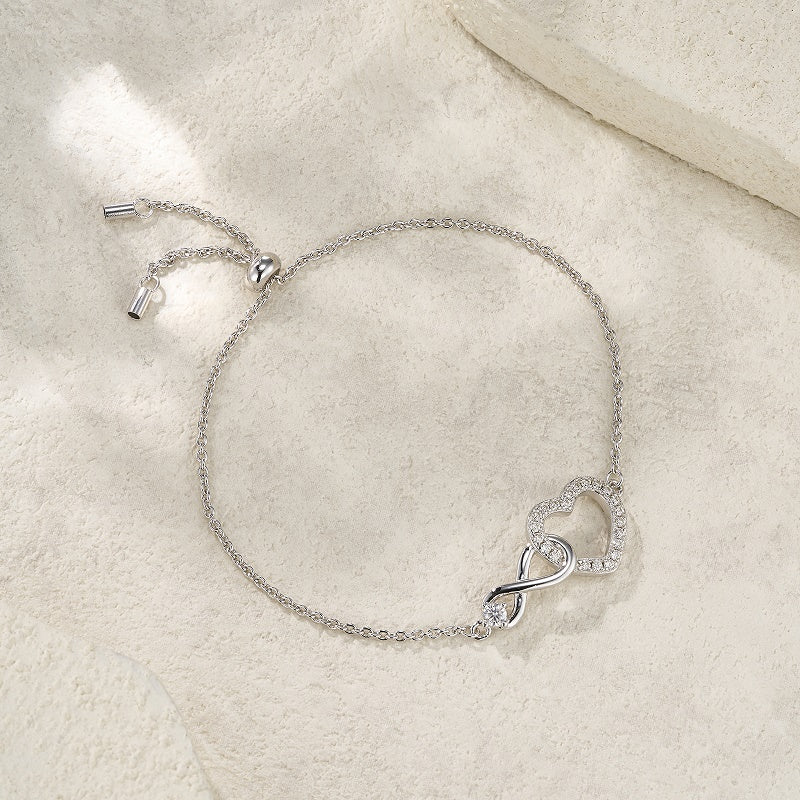 A Luxurious And Fashionable Minimalist Jewelry Bracelet Featuring Top-quality Moissanite, Made Of S925 Silver Electroplated With Platinum.