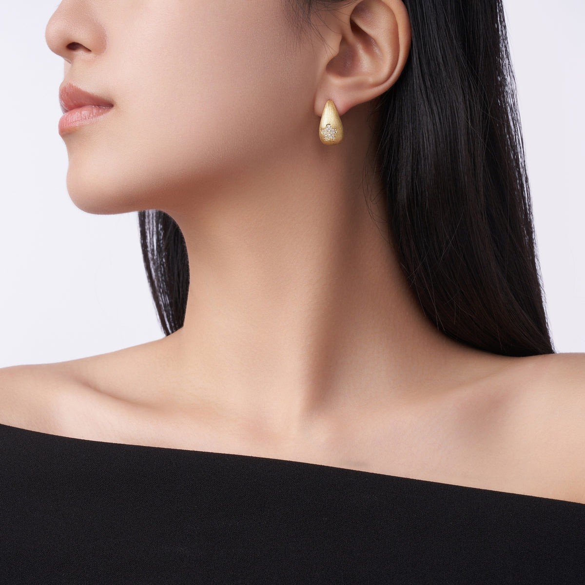 Celestia Star Pebble Studs