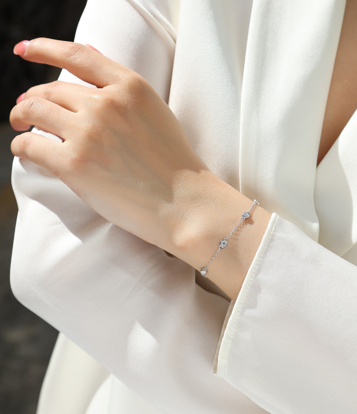 Dynamic Bubble - A Fashionable And Light Luxury Jewelry Silver Bracelet And Bracelet Set With Top-quality Moissanite, S925 Silver Electroplated Platinum