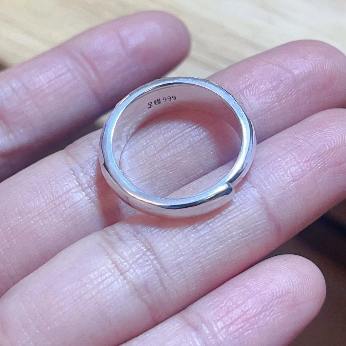 1pc 999 Sterling Silver Hammered Faceted Open Ring, Minimalist & Shiny Style, Perfect For Daily, Dating & Gifting, Ideal Valentine's Gift