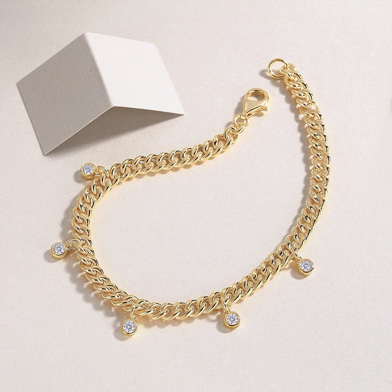 Set With Top-quality Moissanite, This Luxurious And Fashionable Light Luxury Trend Jewelry Silver Bracelet Is S925 Silver-plated With Gold