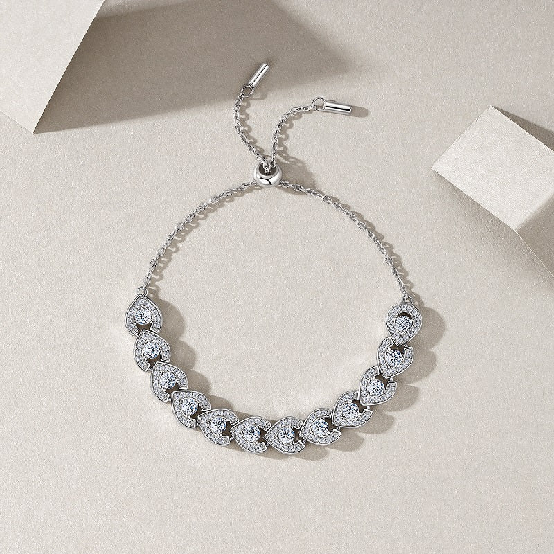 Set With Top-quality Moissanite, This Luxurious And Fashionable Light Luxury Trend Jewelry Silver Bracelet Is Made Of S925 Silver Electroplated With Platinum