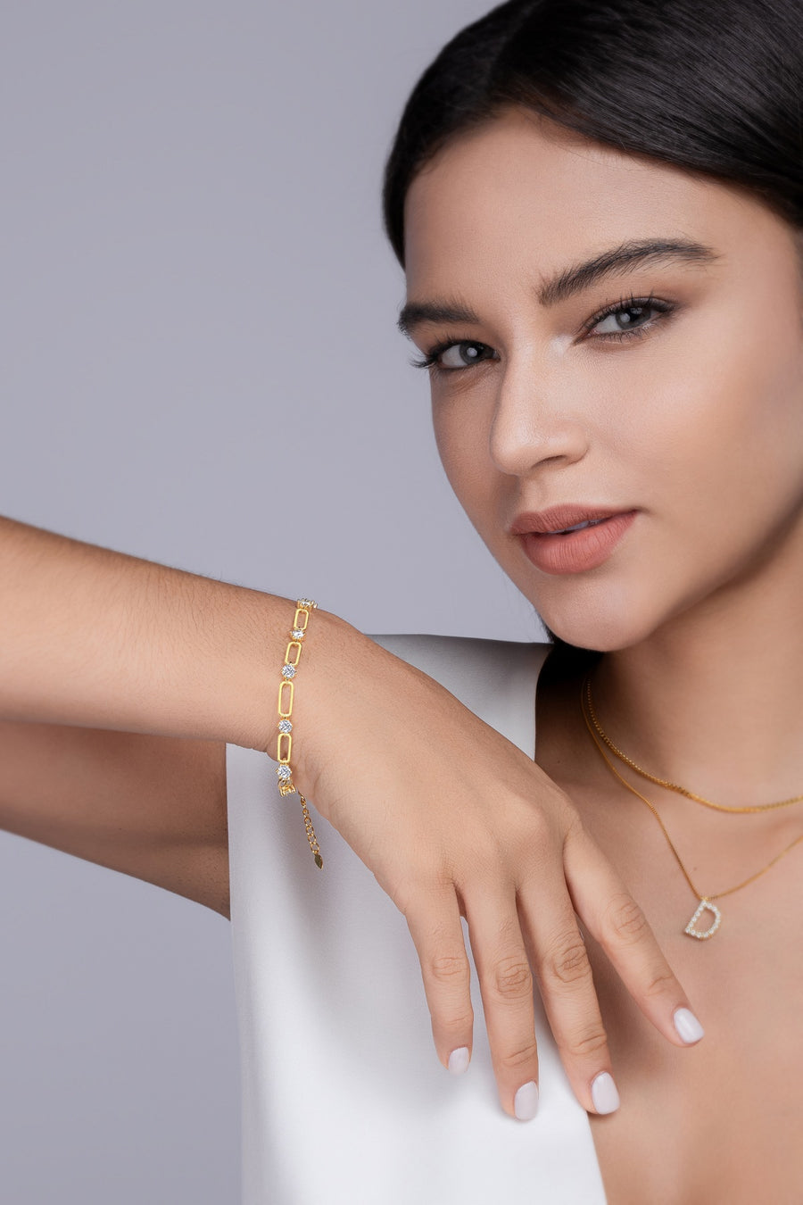 Set With Top-quality Moissanite, This Luxurious And Fashionable Light Luxury Trend Jewelry Silver Bracelet Is S925 Silver-plated With Gold