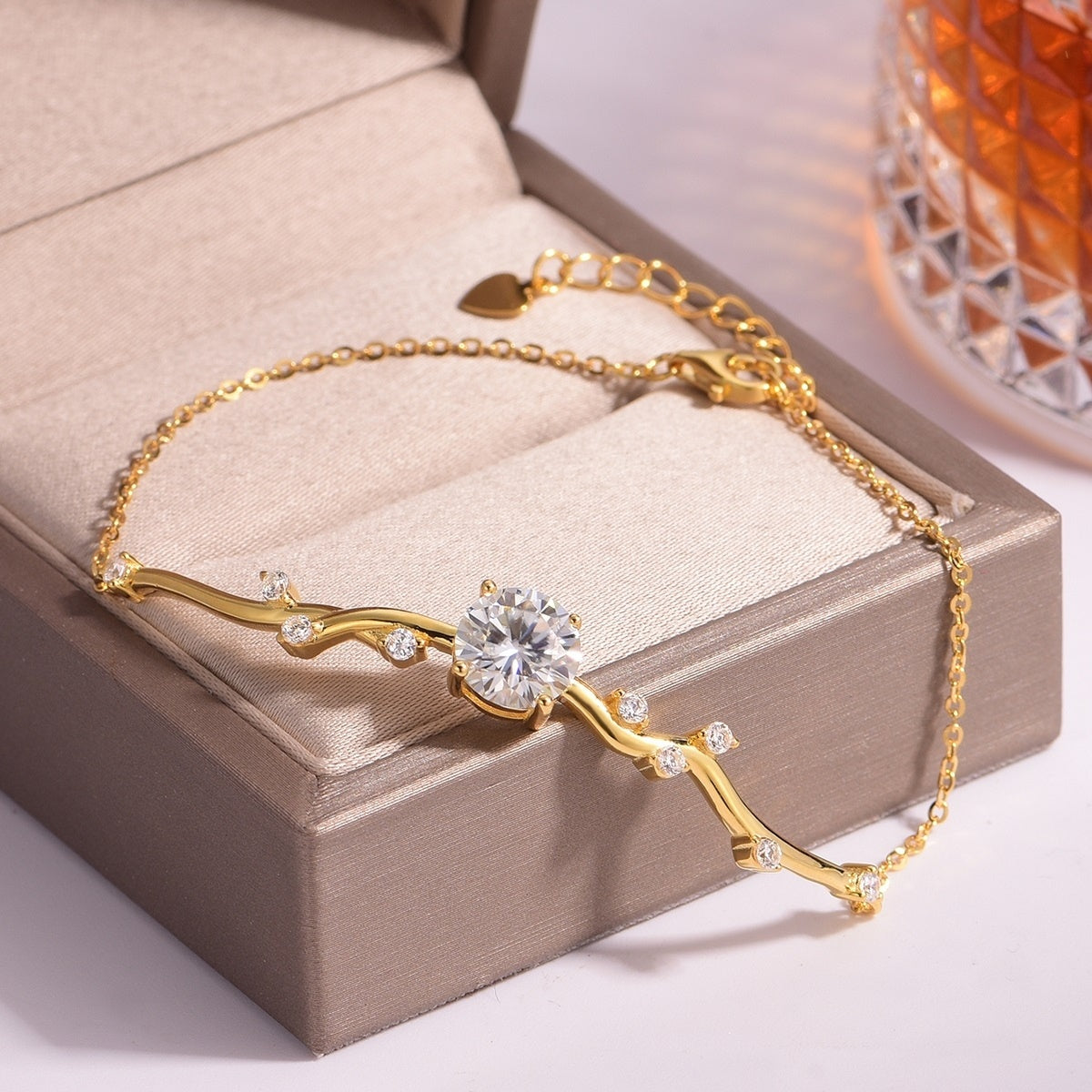 S925 Silver Gold Plated 5g Moissanite Branch Bracelet, 8.0mm 2CT D VVS1 Round Stone, GRA Certified 20cm Adjustable
